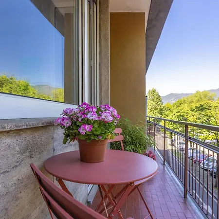 Appartement Bright - Steps From The Old Town Como