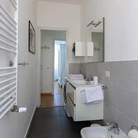 Appartement Bright - Steps From The Old Town Como
