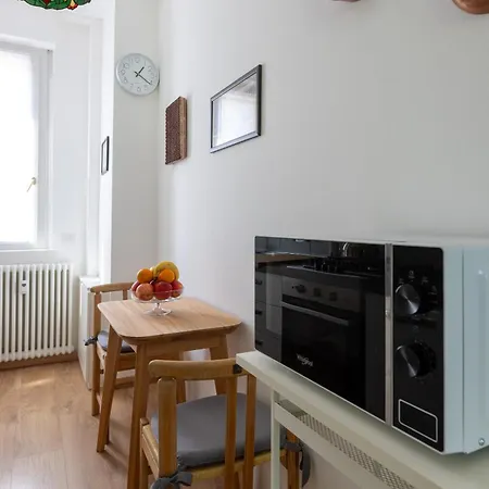 Appartement Bright - Steps From The Old Town Como
