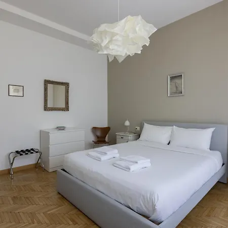 Bright - Steps From The Old Town Appartement